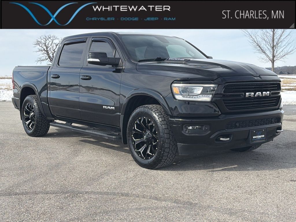 Diamond Black Crystal Pearlcoat 2019 RAM 1500 Laramie Crew Cab 4WD Pickup Truck Four-Wheel Drive 8-Speed Automatic