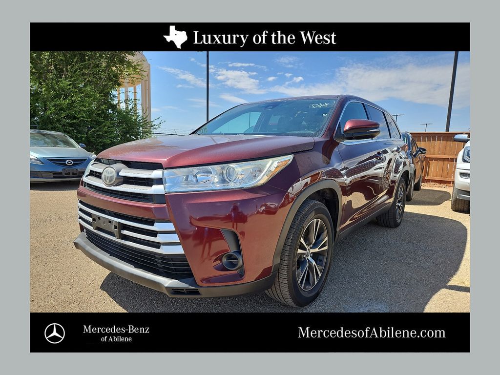 2019 Toyota Highlander LE FWD