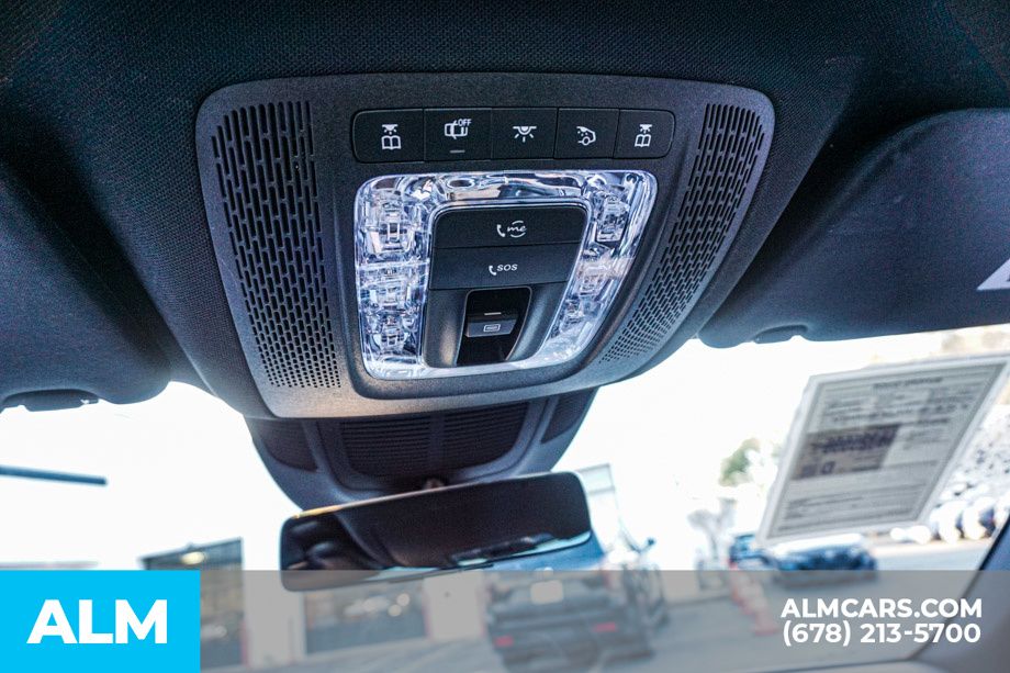 Used 2025 Silver Mercedes-Benz GLE 450e image 33