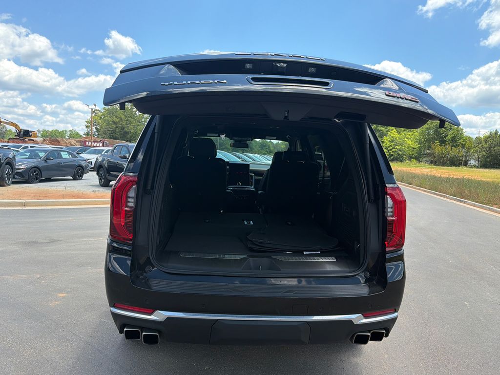 Used 2025 Onyx Black GMC Denali image 18
