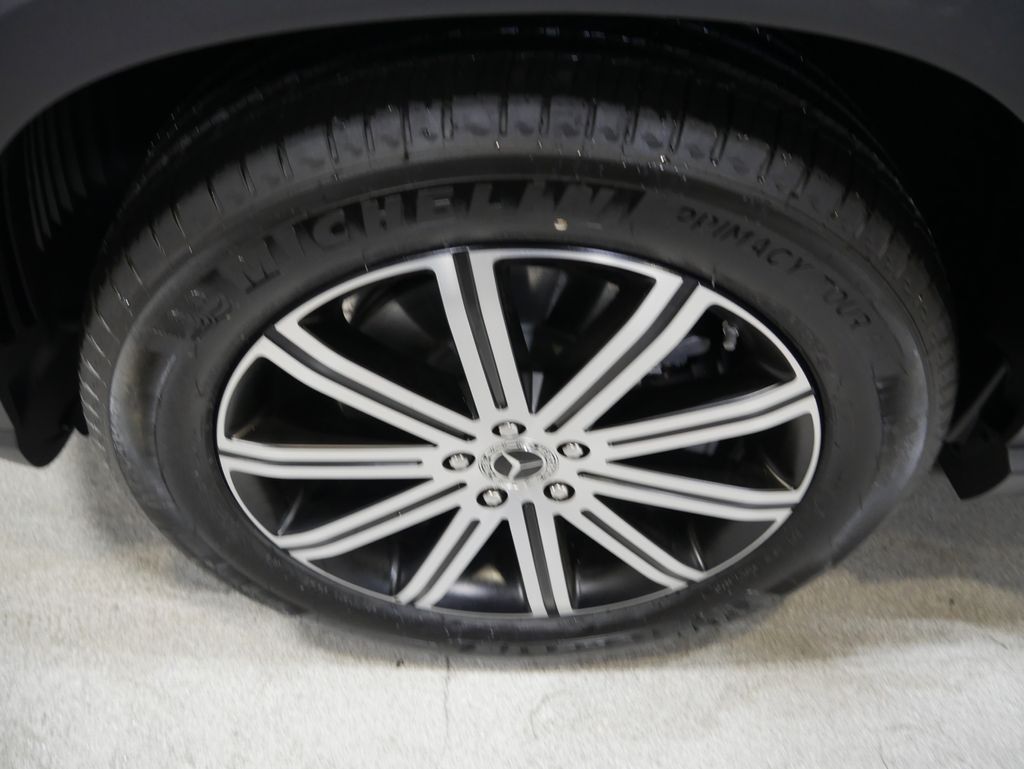 Thumbnail: 2026 Mercedes-Benz GLE - 12