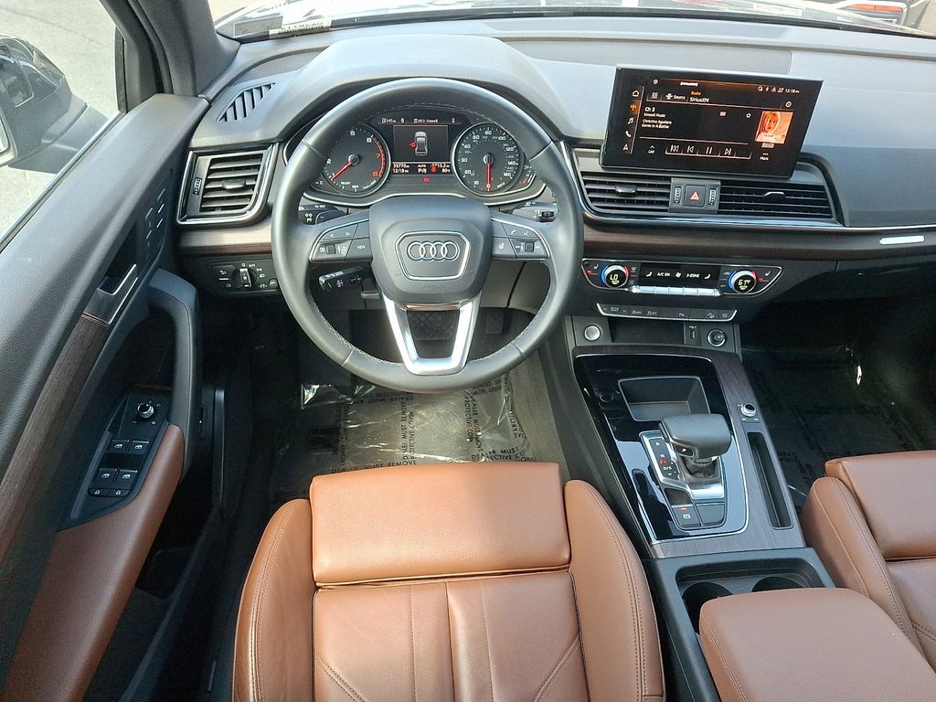 Thumbnail: 2023 Audi Q5 - 11