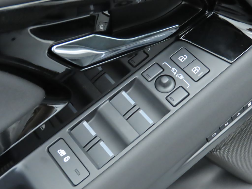 2025 Land Rover Range Rover Evoque S 25