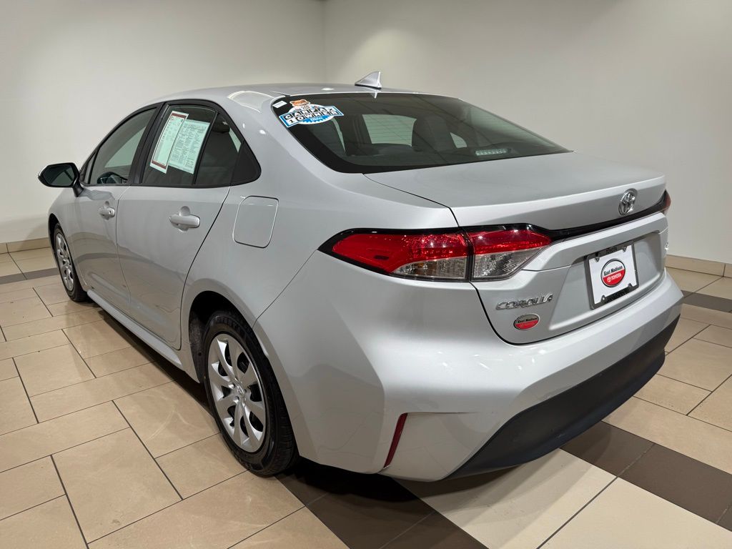 Thumbnail: 2024 Toyota Corolla - 3