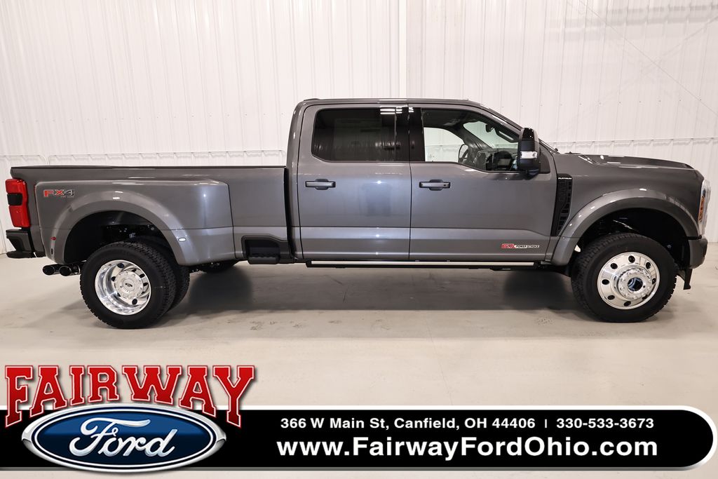 Carbonized Gray Metallic 2026 Ford F-450 Super Duty Platinum Crew Cab LB DRW 4WD Pickup Truck Four-Wheel Drive Automatic