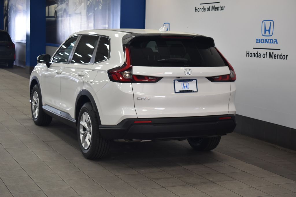 2026 Honda CR-V  5