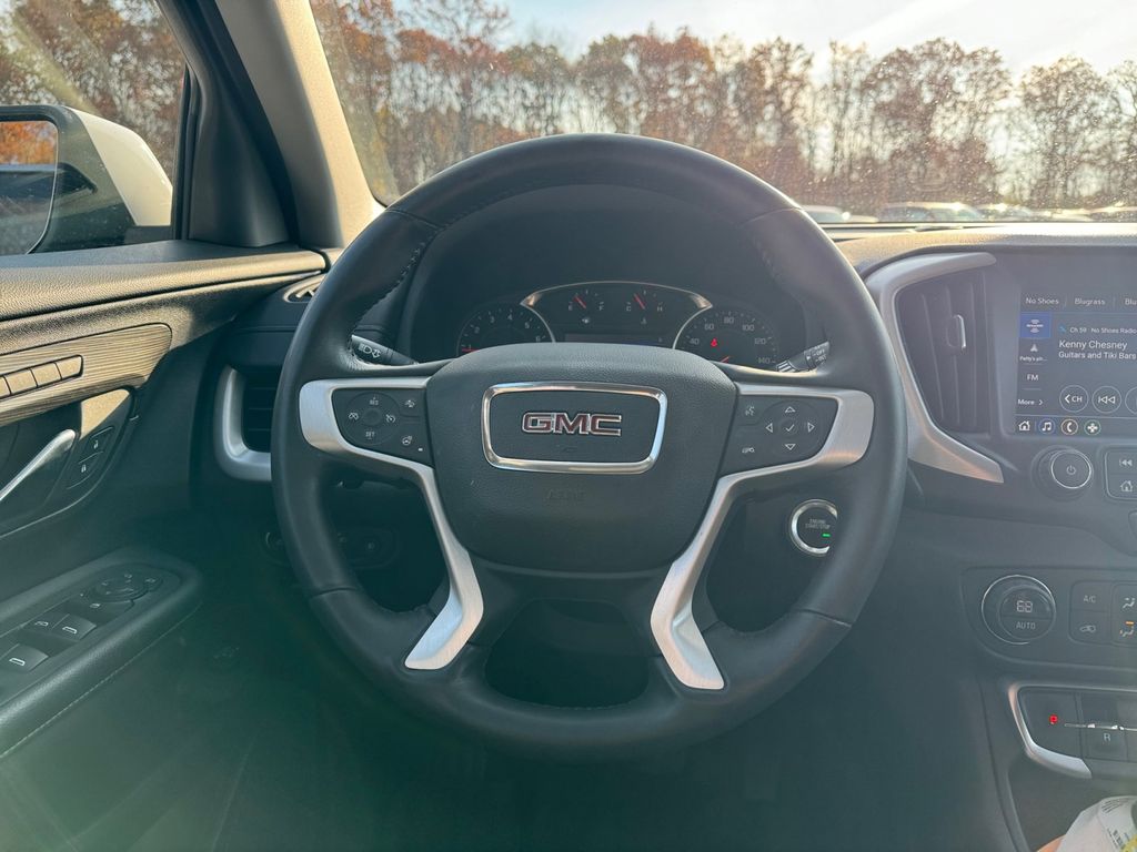 2022 GMC Terrain SLT 11