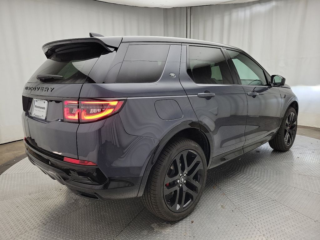 2025 Land Rover Discovery Sport SE 3