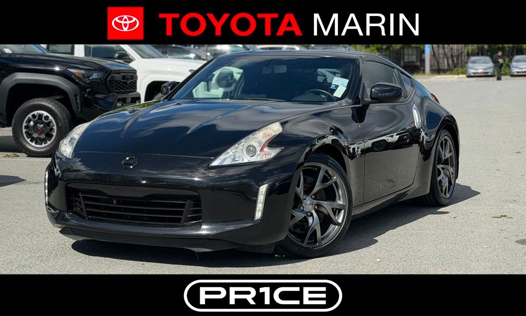 Gray (Magnetic Black Metallic) 2013 Nissan 370Z Base Coupe Rear-Wheel Drive 6-Speed Manual