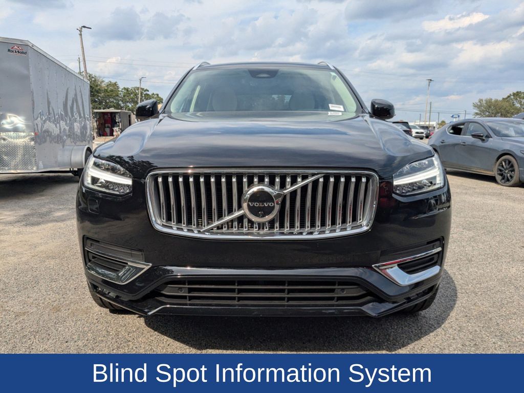 2023 Volvo XC90 B6 Plus 7-Seater