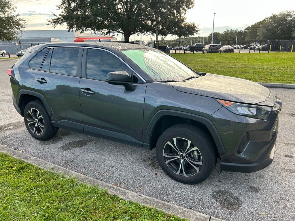 Thumbnail: 2022 Toyota RAV4 - 7