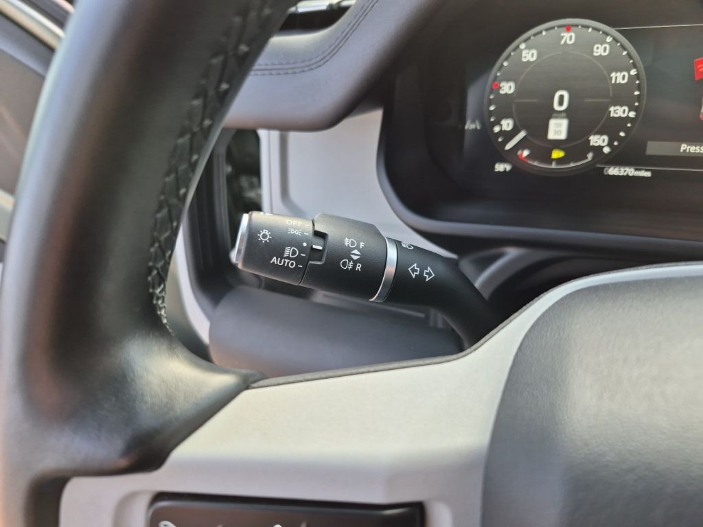 Used Car 2024 Land Rover Defender 130  X-dynamic Se For Sale Under $60,000 In Austin, Texas