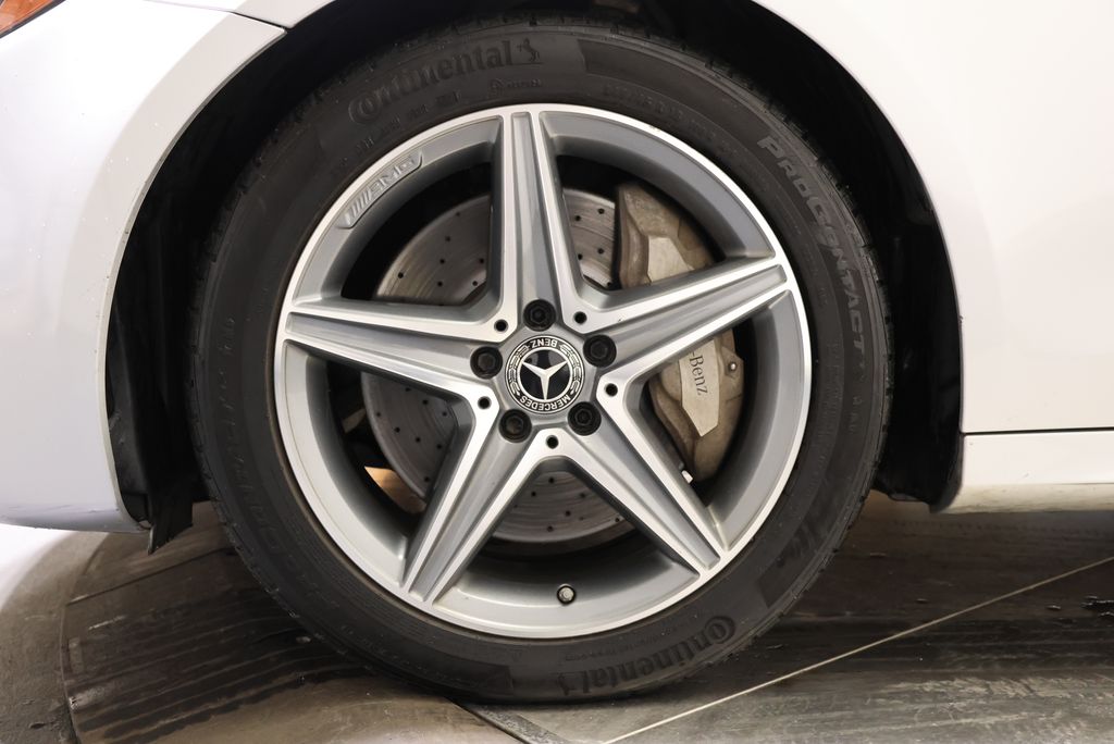 Thumbnail: 2019 Mercedes-Benz E-Class - 11