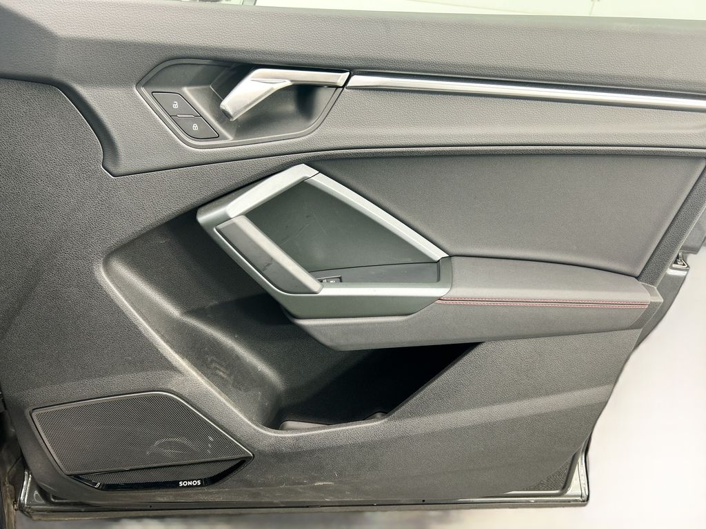 Thumbnail: 2025 Audi Q3 - 23