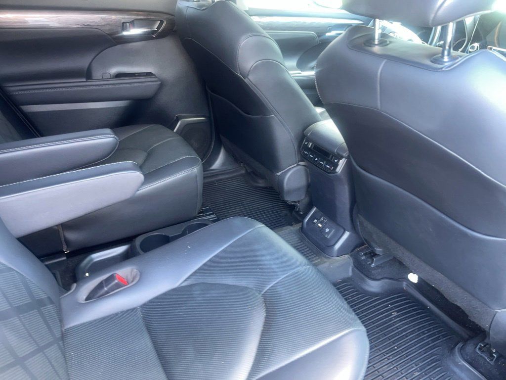 2020 Toyota Highlander Platinum