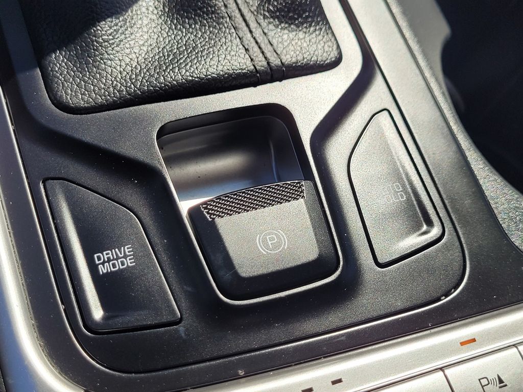 Used 2025 Blue Kia LXS image 25