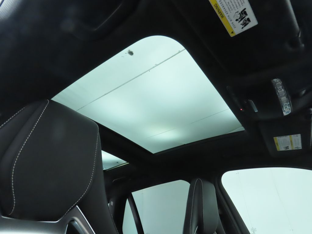 Thumbnail: 2020 Mercedes-Benz GLC - 18