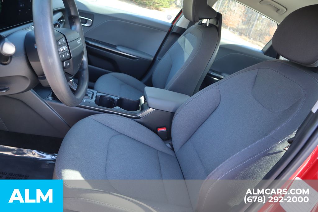 Used 2025 Red Kia LXS image 11