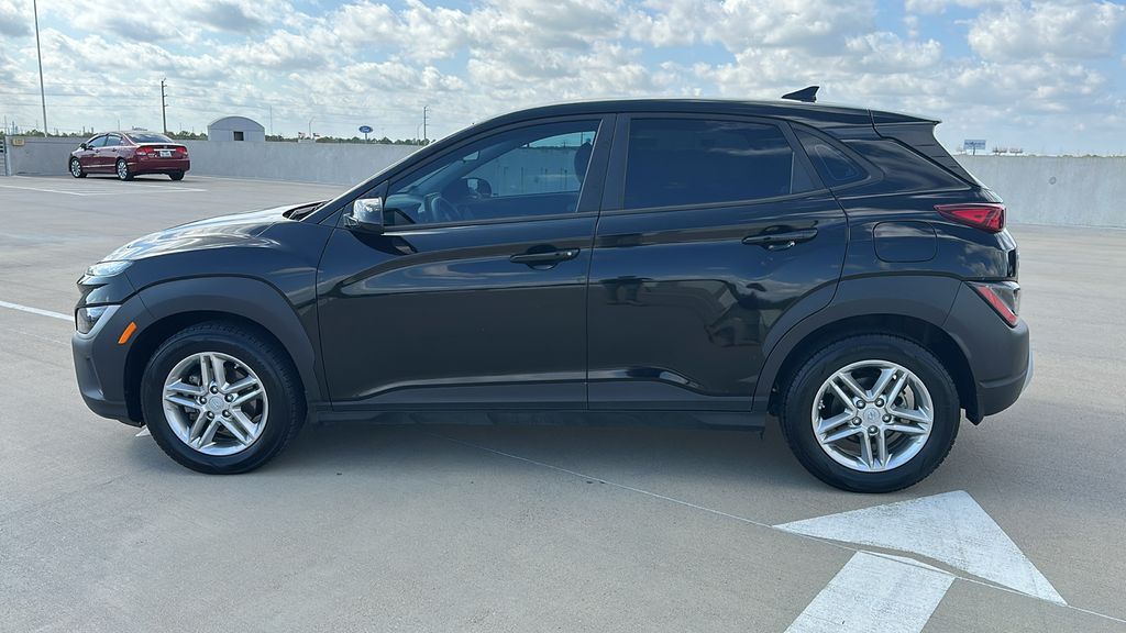 2022 Hyundai Kona SE Black at AutoSavvy Houston Southwest