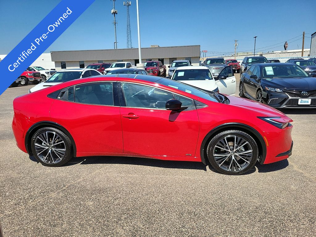 2024 Toyota Prius XLE - 11