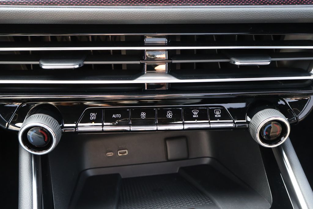 Thumbnail: 2026 Chevrolet Traverse - 30