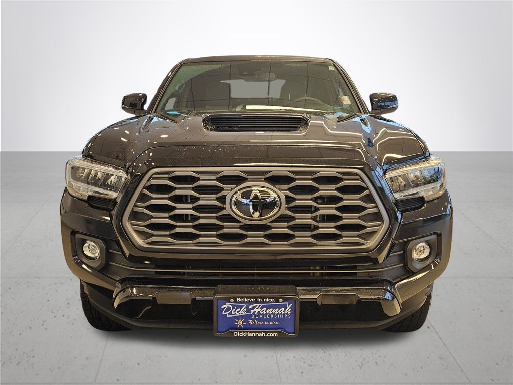 2023 Toyota Tacoma V6 photo 2