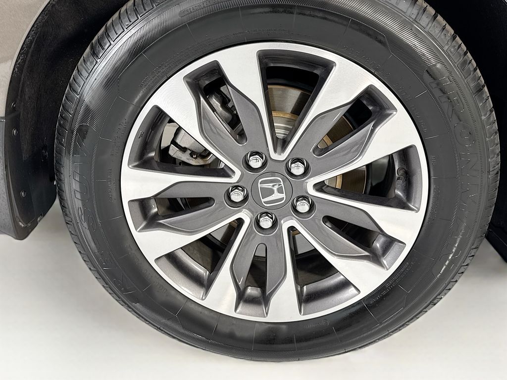 Thumbnail: 2022 Honda Odyssey - 32