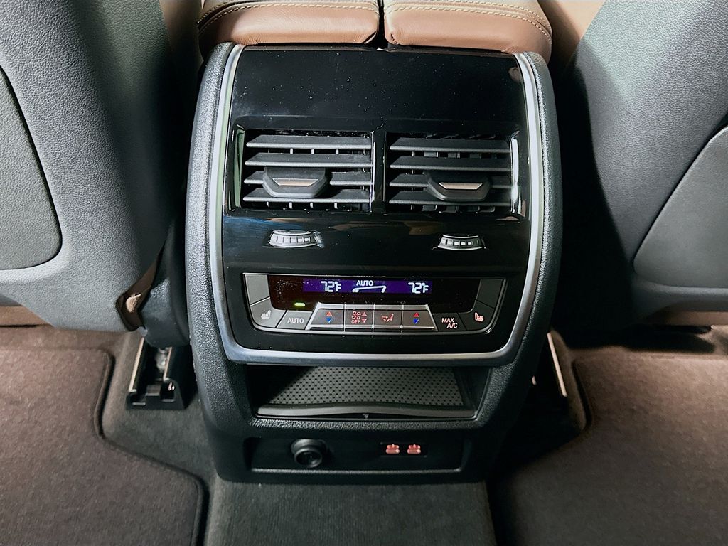 Thumbnail: 2026 BMW X5 - 18