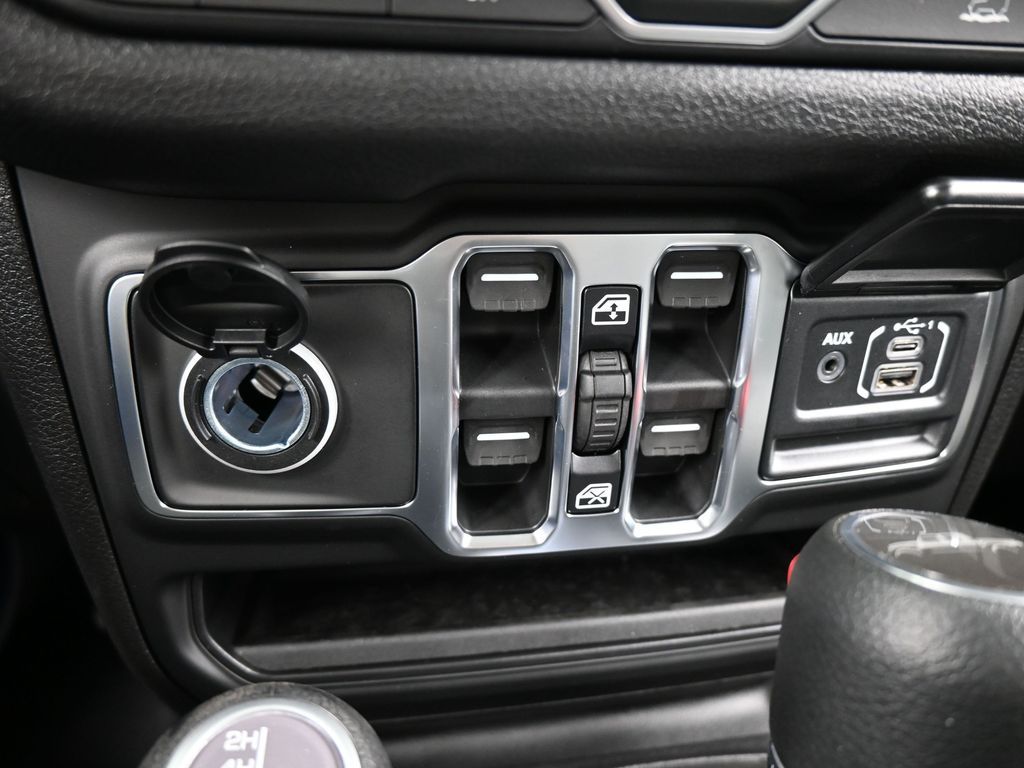 New 2026 anvil clearcoat Jeep Sport image 17