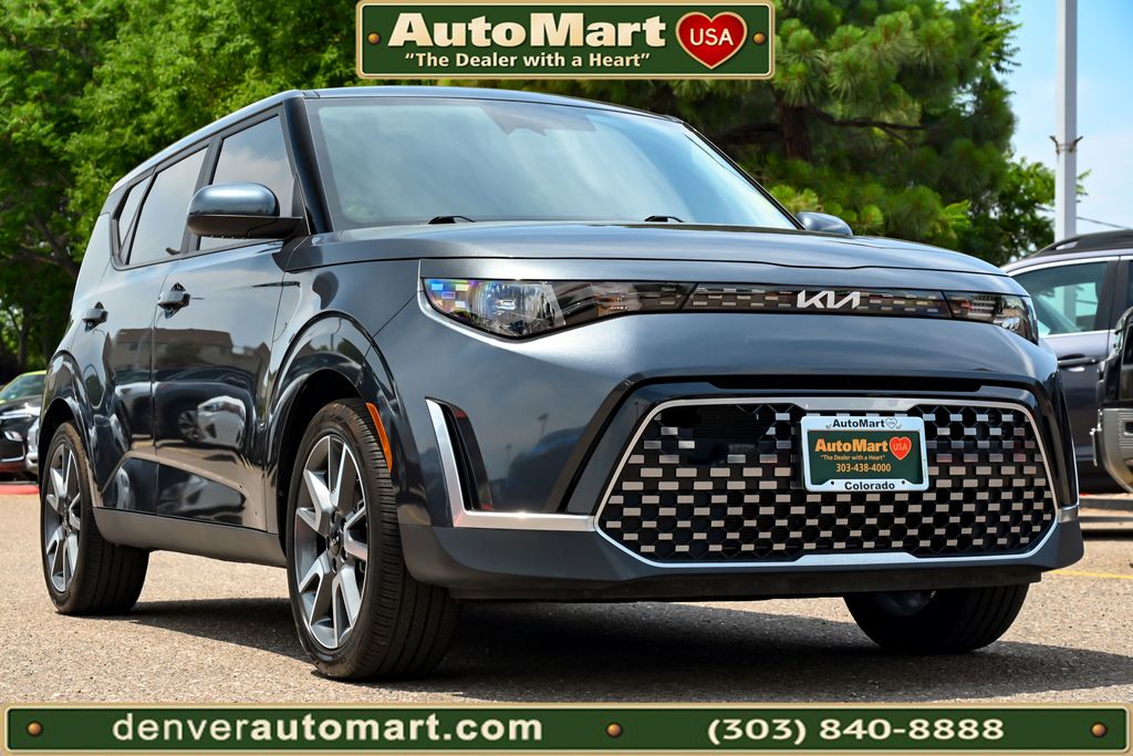2024 Kia Soul Gris (Gravity Gray) SUV/Crossover Tracción delantera Transmisión variable continua