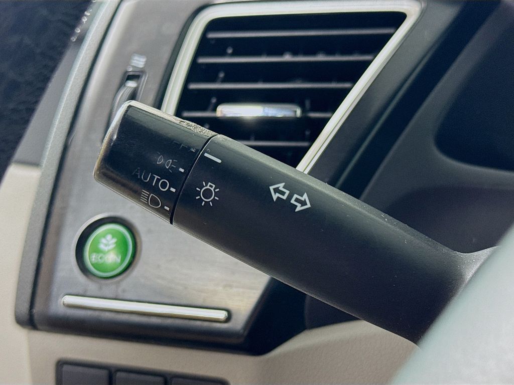 Used Car 2013 Honda Civic  Hybrid For Sale Under $10,000 In Austin, Texas