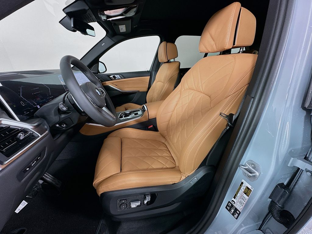 Thumbnail: 2026 BMW X5 - 16