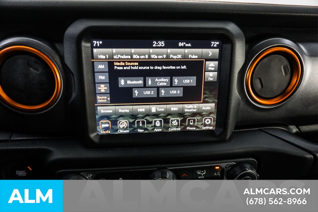 Used 2020 White Jeep Mojave image 33
