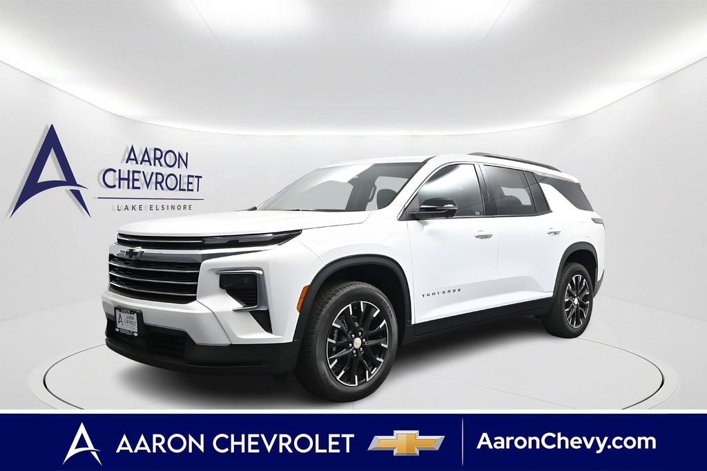 Summit White 2026 Chevrolet Traverse SUV / Crossover Front-Wheel Drive 8-Speed Automatic