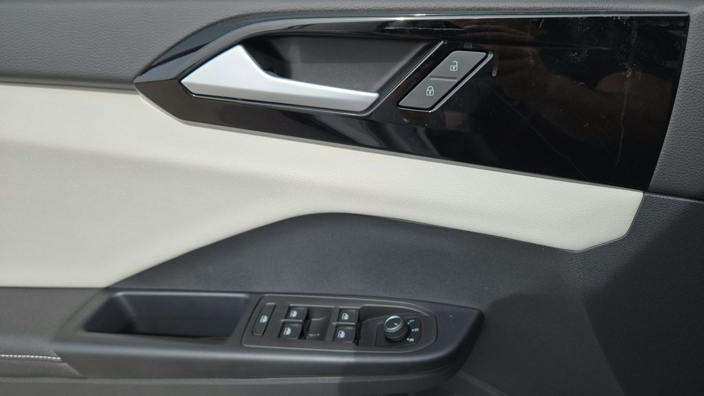 2026 Volkswagen Taos