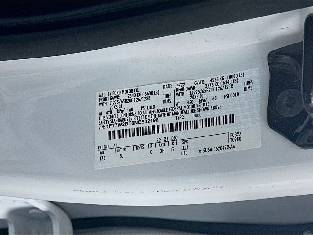 Used 2022 White Ford Lariat image 35