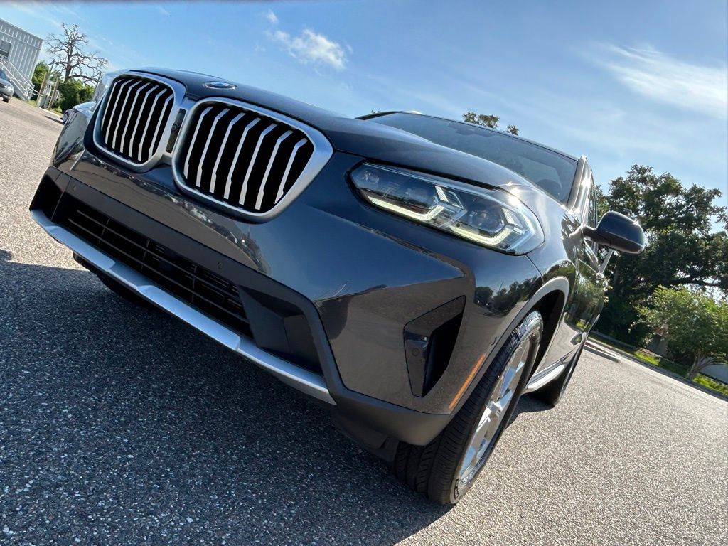 Used 2024 Dark Graphite Metallic BMW sDrive30i image 49