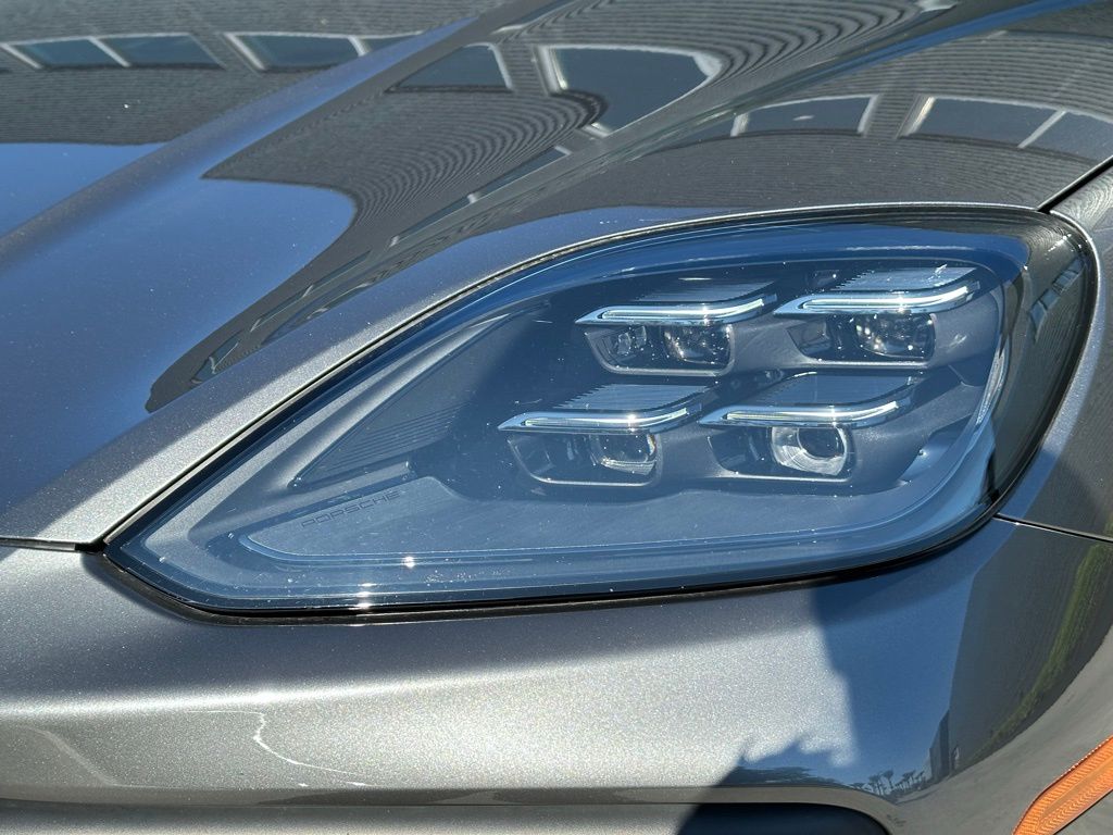 Thumbnail: 2025 Porsche Cayenne - 13
