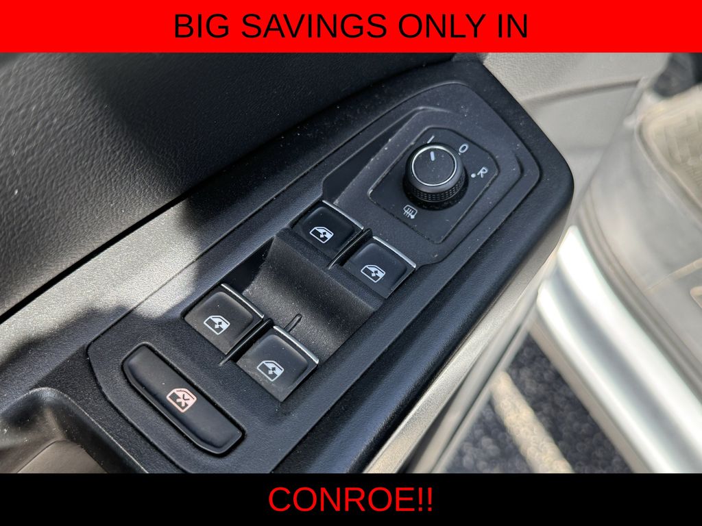 2018 Volkswagen Atlas 3.6L V6 SE Silver at Community Toyota