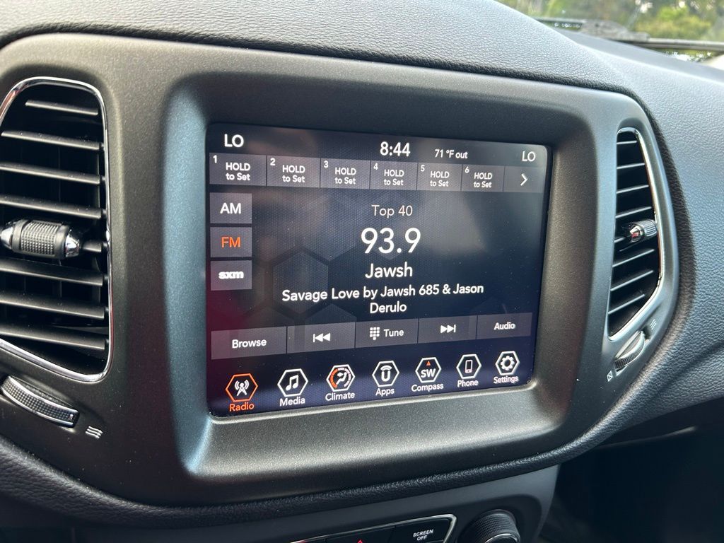 Thumbnail: 2019 Jeep Compass - 23