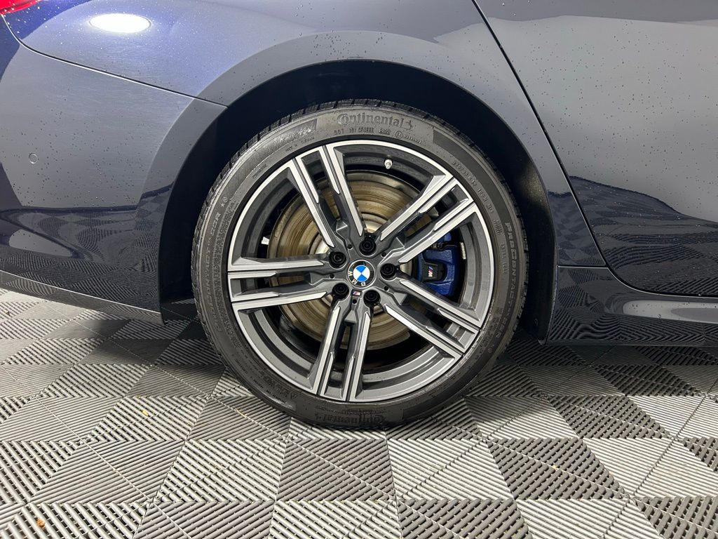 Thumbnail: 2023 BMW 8 Series - 11