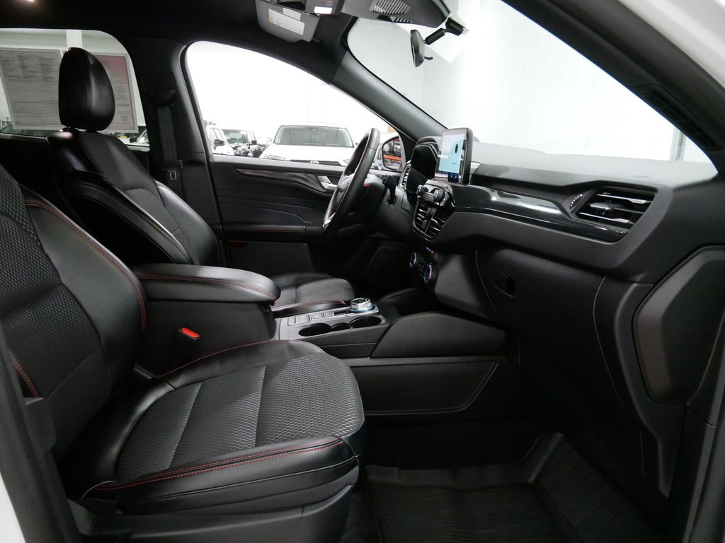 Used 2024 Ford Escape SUV