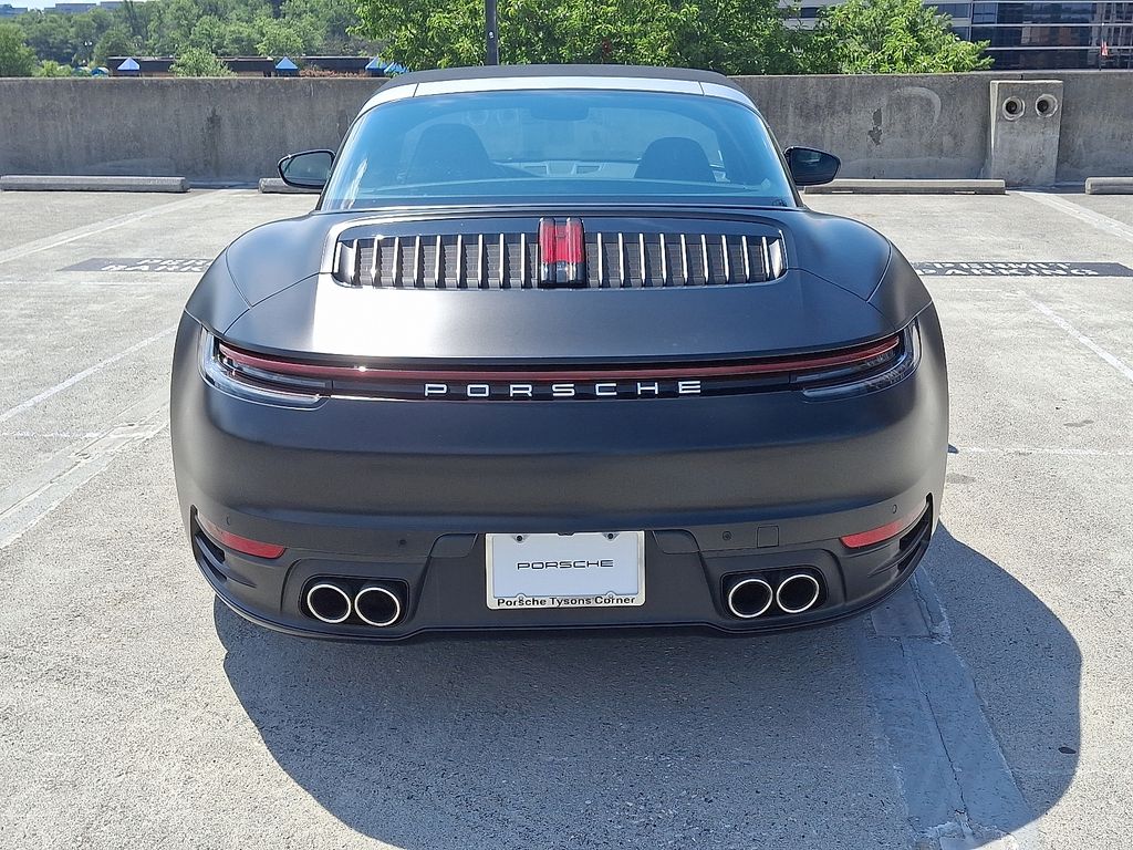 Thumbnail: 2022 Porsche 911 - 9