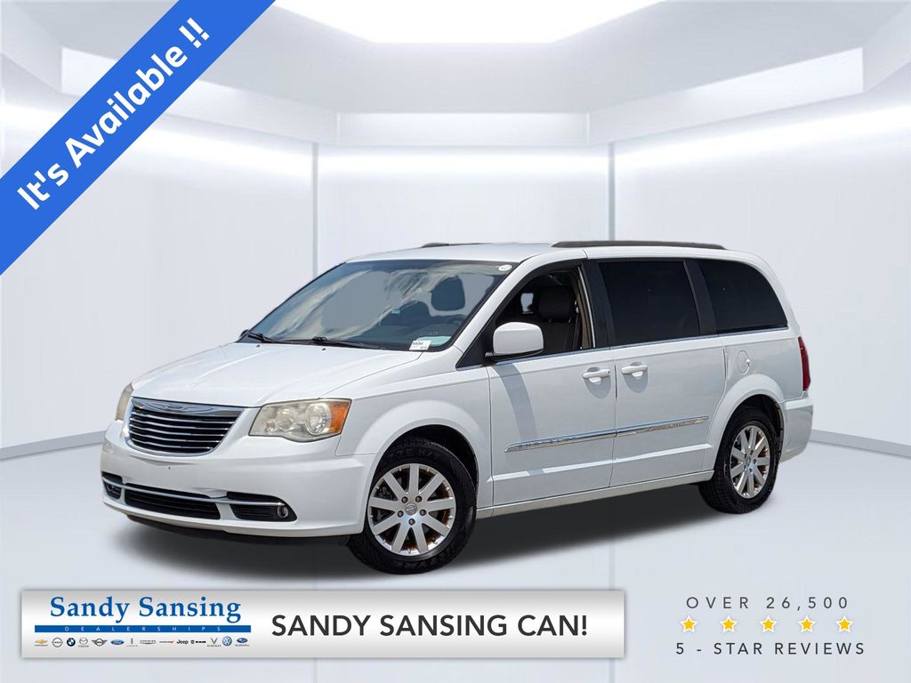 2014 Chrysler Town & Country Touring FWD