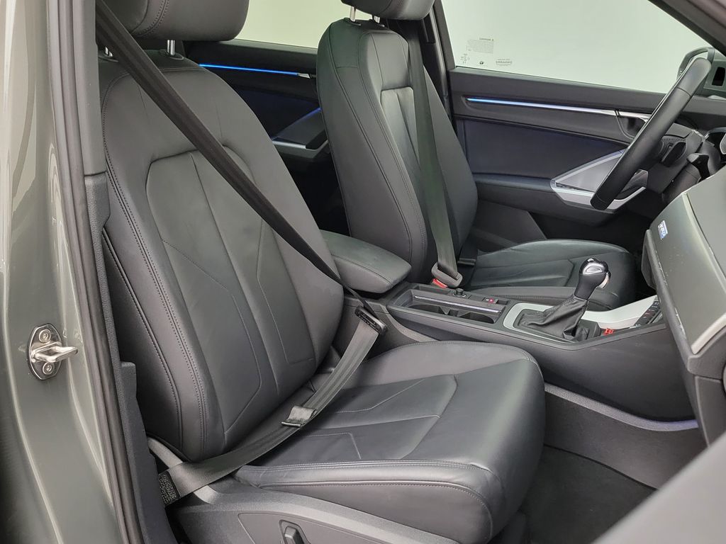 Thumbnail: 2023 Audi Q3 - 13