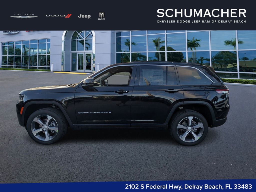 new 2026 Jeep Grand Cherokee car, priced at $42,650