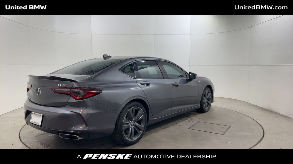 Thumbnail: 2022 Acura TLX - 8