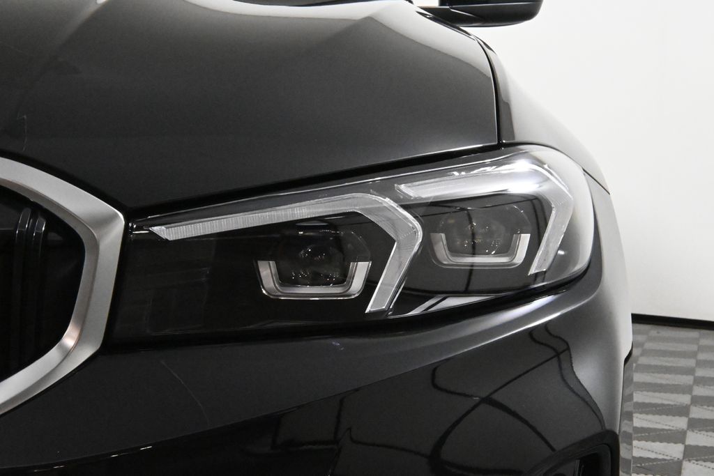 Thumbnail: 2025 BMW 3 Series - 11