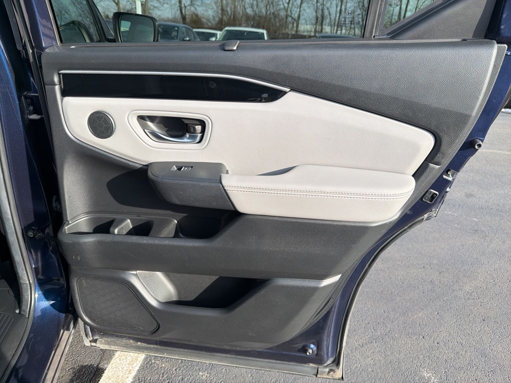 Thumbnail: 2025 Honda Pilot - 26