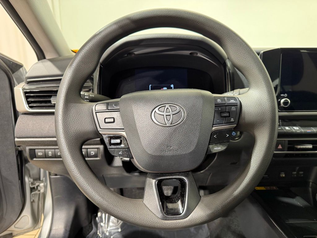 Thumbnail: 2025 Toyota Camry - 21